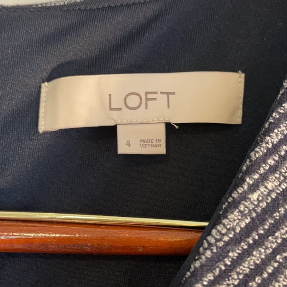 Loft V Neck Dress - Picture 4 of 7